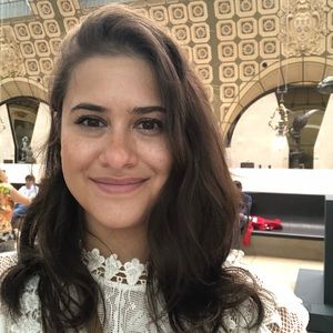 Meet your Posher, Alexis